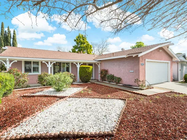 166 Lassen Circle, Vacaville, CA 95687