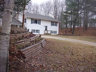 1st image of 4566 W 1st St
