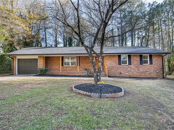 4623 Birch Ridge Trl, Stone Mountain, GA 30083