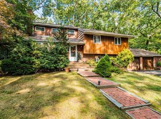 6 Shadywood Ct, Huntington, NY