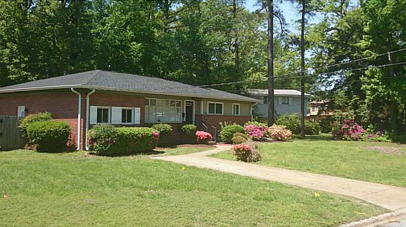 1st image of 707 Bayberry Ln
