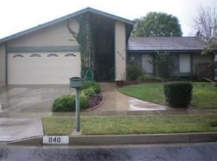 848 W Crestview St, Corona, CA 92882