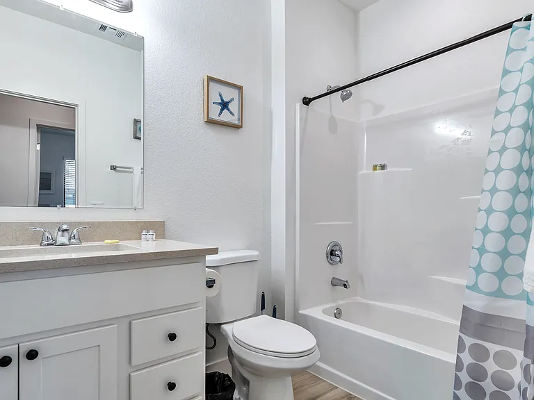 8246 N 61st Ave — Photo 8