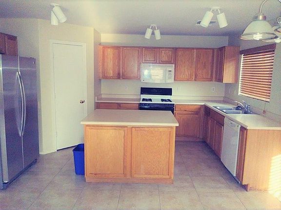 5th image of 12621 W Windrose Dr