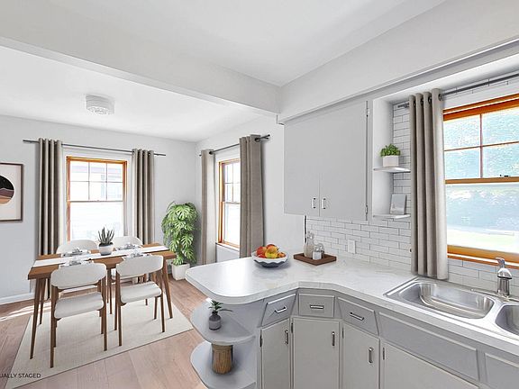 2nd image of 608 NE 2nd St