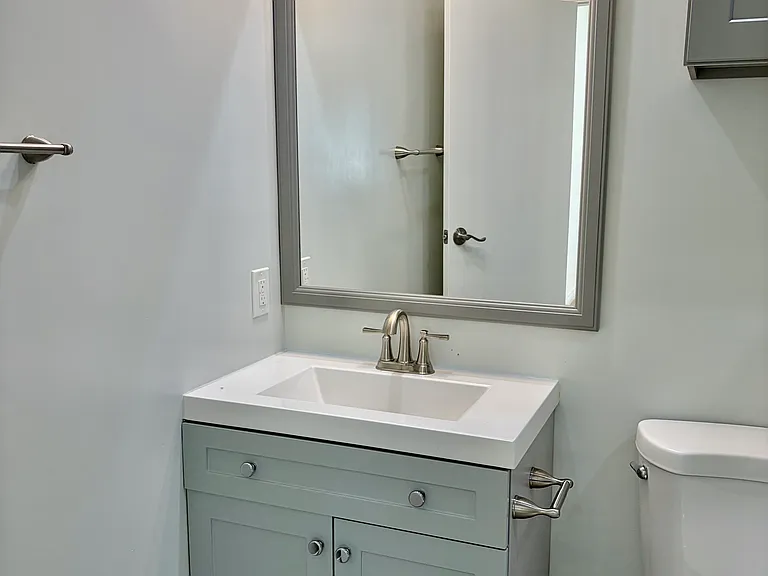 4506 Bakman Ave — Photo 12