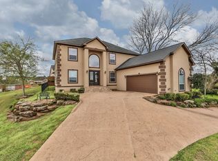 183 April Waters Dr N, Montgomery, TX 77356
