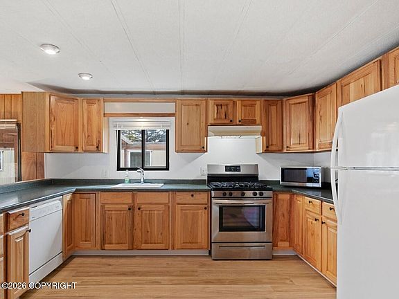 4th image of 1200 W Dimond Blvd #1304