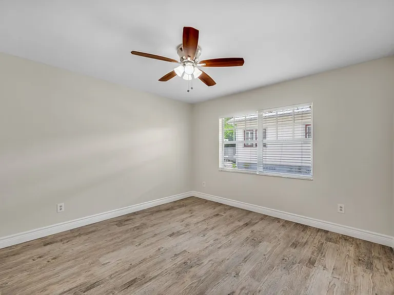 406 S Westland Ave — Photo 35