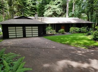 7999 Hansen Rd NE, Bainbridge Island, WA 98110