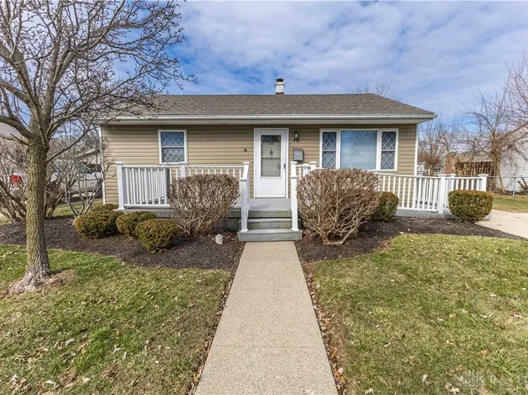 818 Flintridge Dr, Fairborn, OH 45324