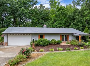 305 Weavil Rd, Winston Salem, NC 27107