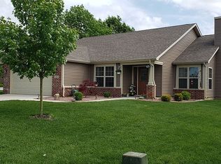 105 W 3rd St, Burlington, IN 46915