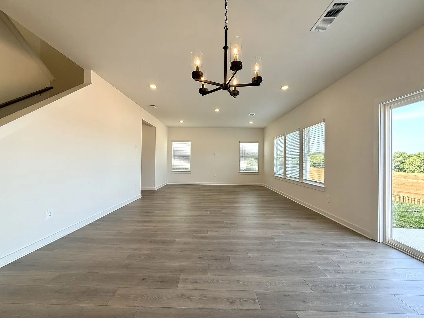 2372 Woodmeadow Dr — Photo 3