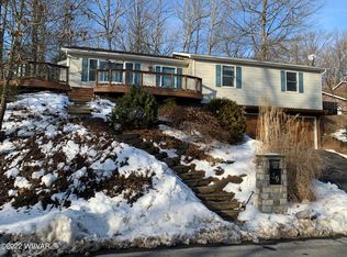 10 Hemlock Dr, Lock Haven, PA 17745