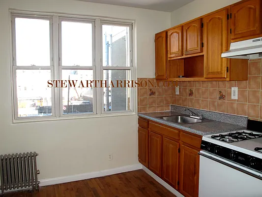 Rented by Stewart Harrison LLC | media 6