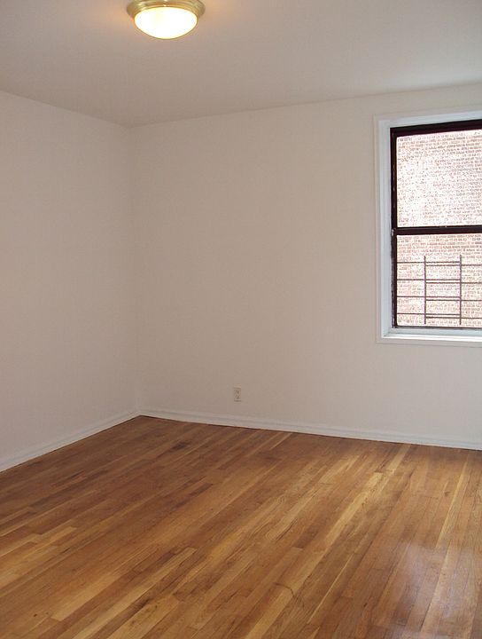 2nd image of 1995 Sedgwick Ave APT 4D