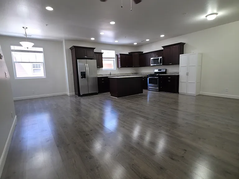 2489 W Cripple Creek Dr #1 — Photo 5