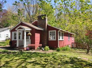 6 Hillside Ave, Concord, MA 01742