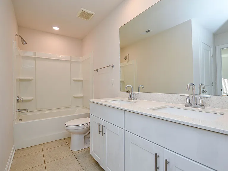 3215 Lisburn St — Photo 24