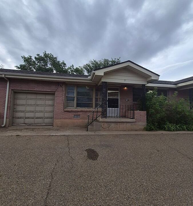 1st image of 4224 SW 2nd Ave #3