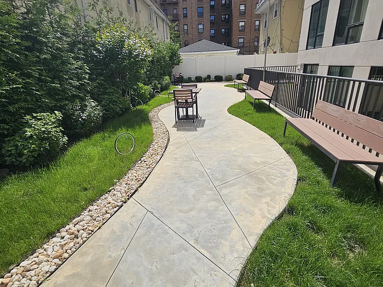 2108 Avenue P #201 — Photo 8