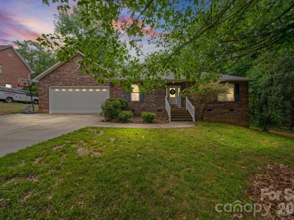 2920 Noritake Trl, Albemarle, NC 28001