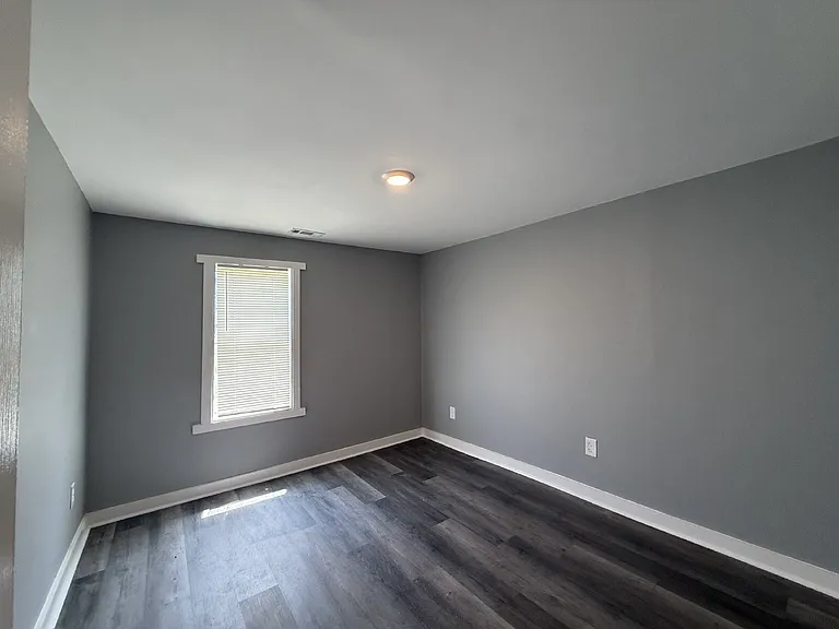 23391 Mooresville Rd — Photo 7