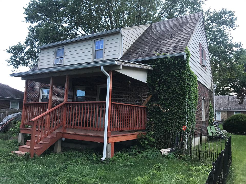 2nd image of 2310 Montgomery St
