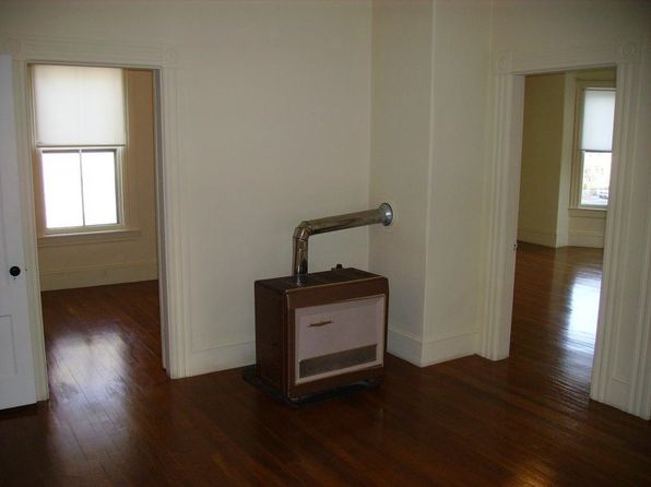 manchester-new-hampshire-74292705 picture