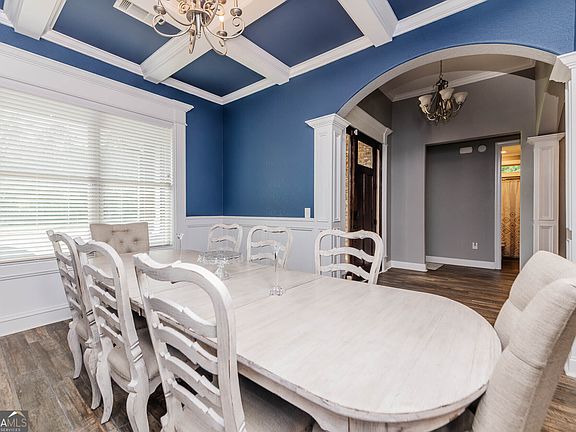 4th image of 78 Lenora Dr