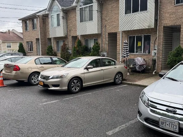3270 Amboy Rd, Staten Island, NY 10306