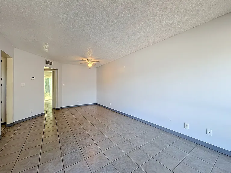 2636 Lemon Tree Ln #2636 — Photo 17