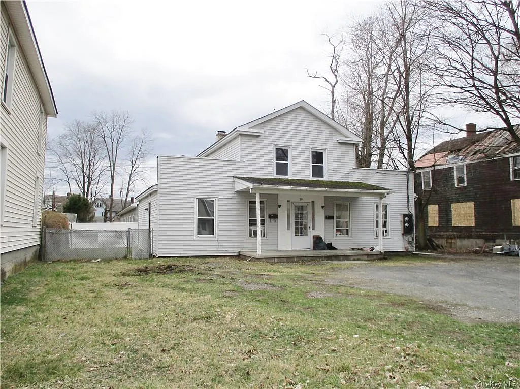 19 Brooklyn St photo 1