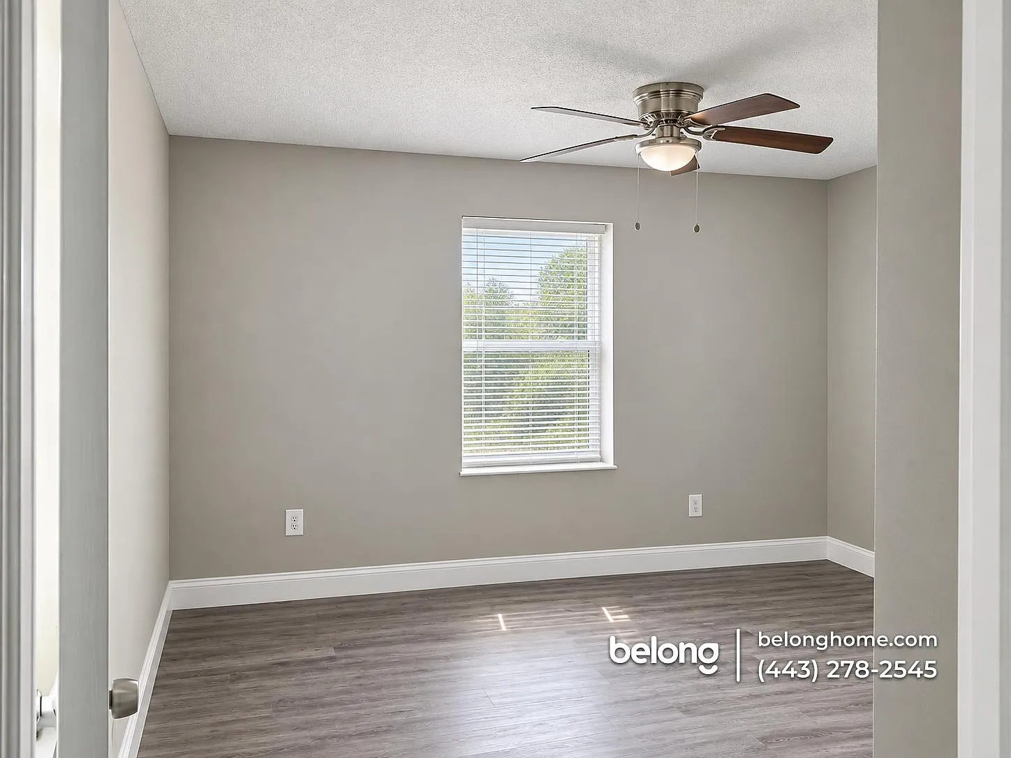 3 bed, 1.0 bath, 1400 sqft, $1,725 — Photo 2