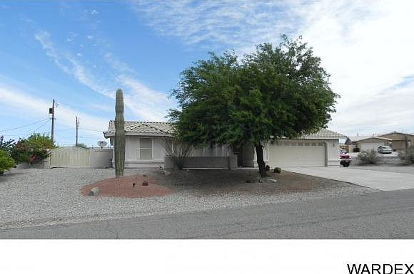 1st image of 3313 Dolphin Dr