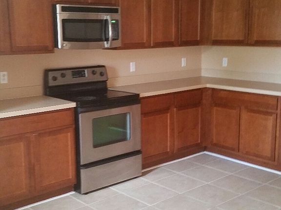 3rd image of 1145 Blackwater Pond Dr