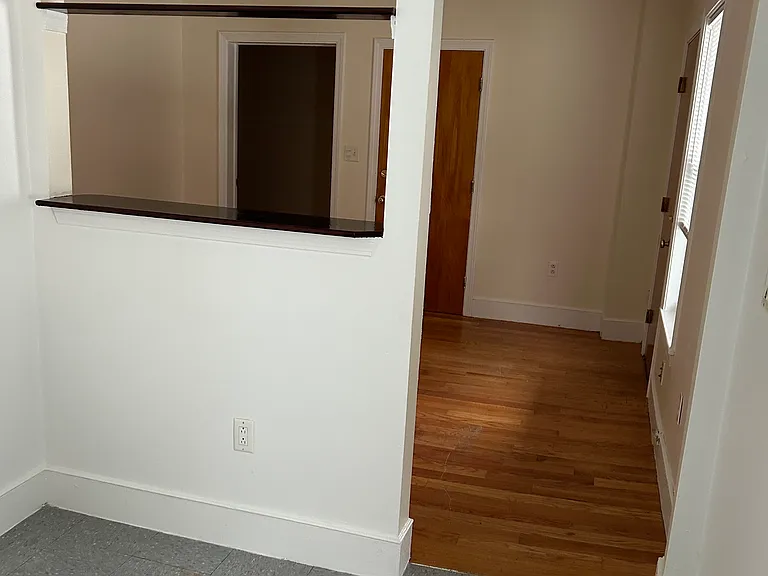 4-6 Nelson St #2 — Photo 2