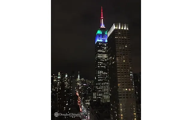 Sold by Douglas Elliman | media 20