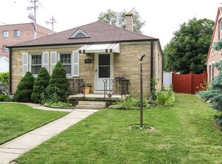 4819 N Lydell Ave, Glendale, WI 53217