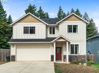 881 Wyam Ct, Cascade Locks, OR 97014