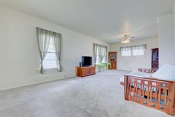 4th image of 2434 Avenue D