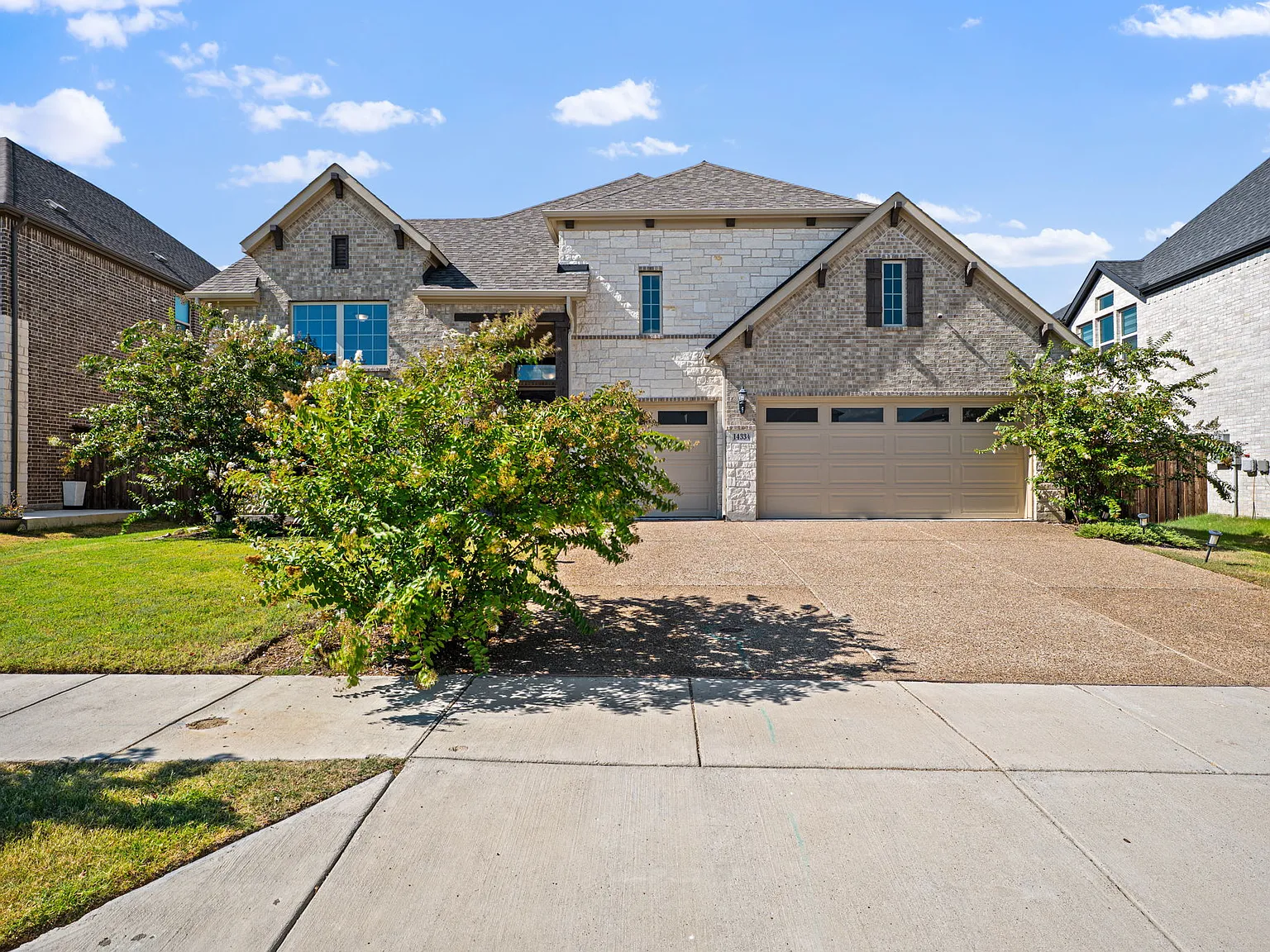 4 bed, 2901 sqft, $3,600 — Photo 1