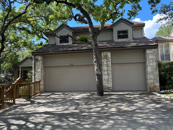 1223 Golden Pond