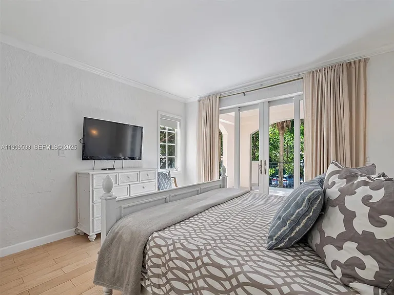 19116 Fisher Island Dr #19116 — Photo 18