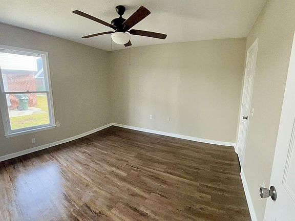4th image of 230 Lanier Dr #176