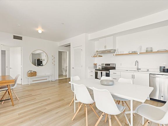 2nd image of 636 N Juanita Ave #406