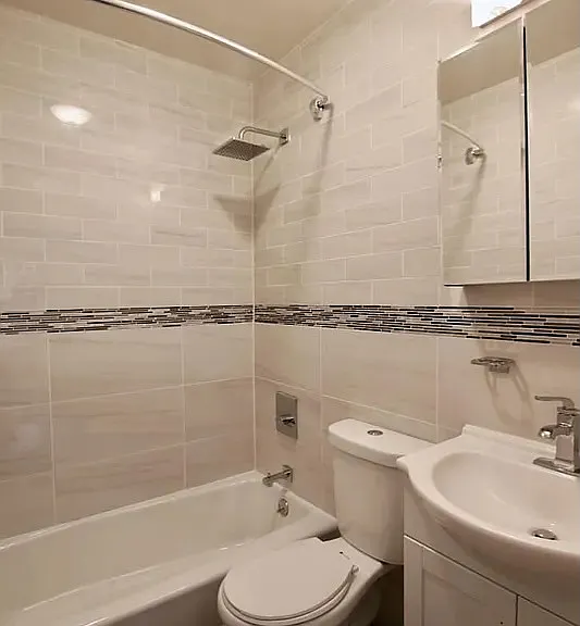 122 W 75th St #3B — Photo 6