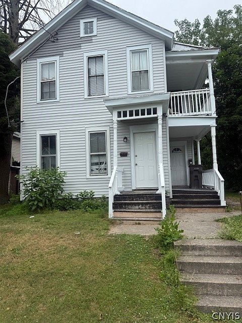1st image of 512 W Thomas St