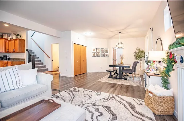 1108 Sigafoos Ave NW — Photo 4